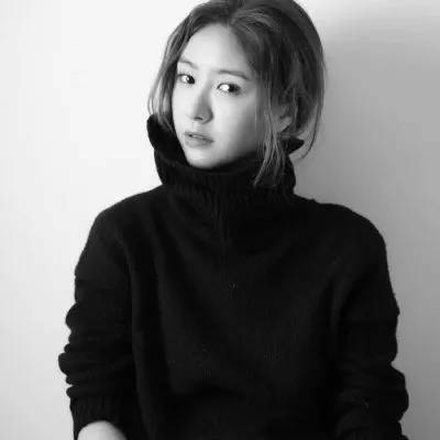 大湾鸡背书包扫街