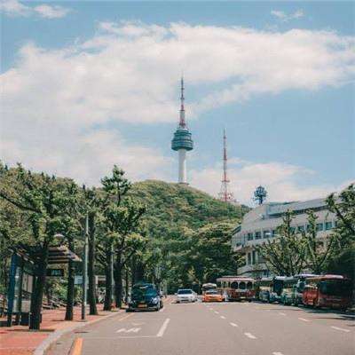 四上《平行四边形与梯形》单元的教研其一