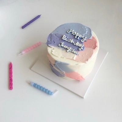 Prada 一把不锈钢勺卖 1300 元并已售罄,为什么这么贵?怎样从消费心理角度解读?