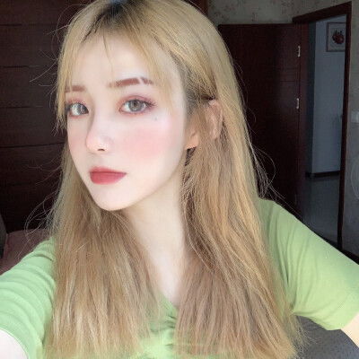 新浪财经APP期货服务:专业投资者的三大核心支柱