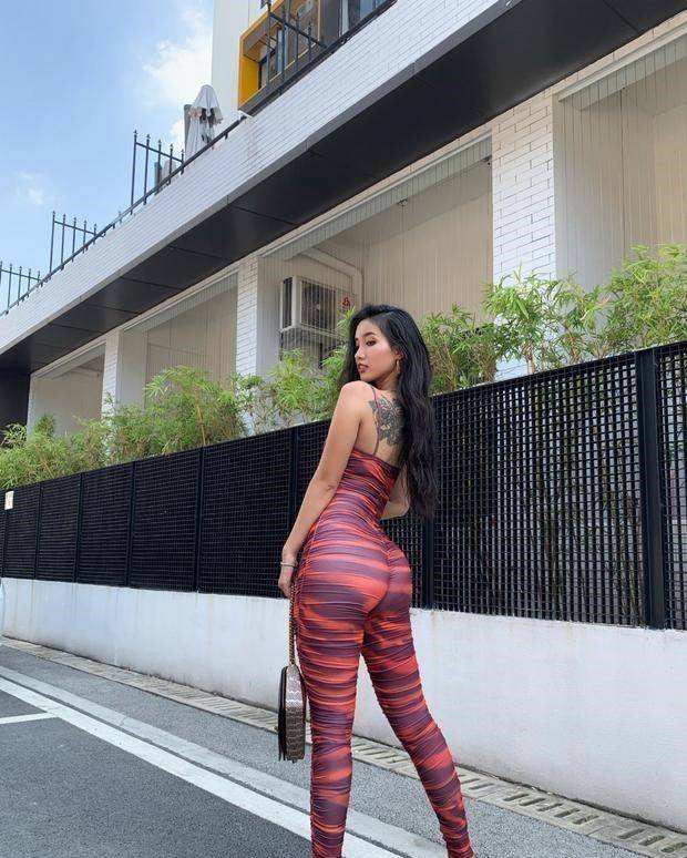 跑酷小子游新加坡