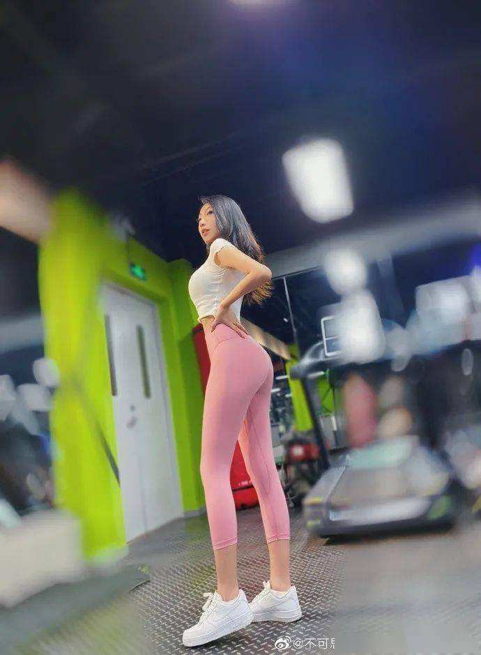 芭比公主找字母