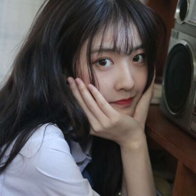 在这个大会现场，但斌用了一张图推演“100亿资产涨到13万亿”的过程